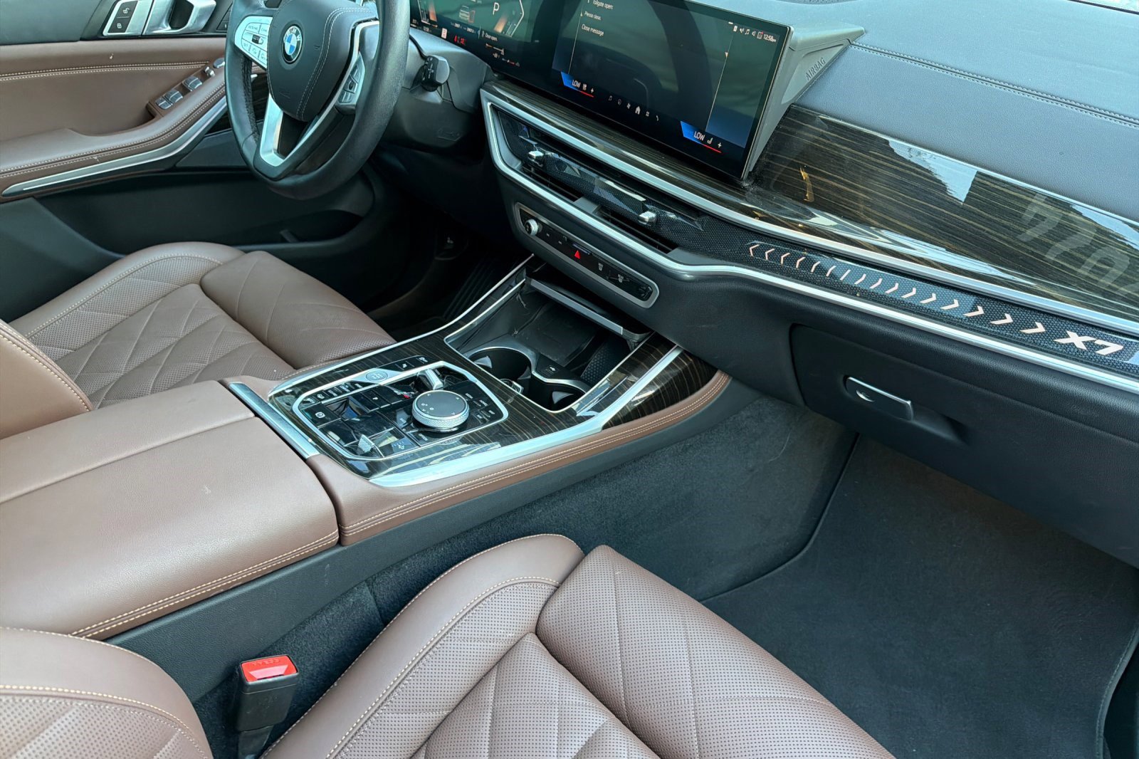 Certified 2024 BMW X7 xDrive40i w/ Premium Package image 21