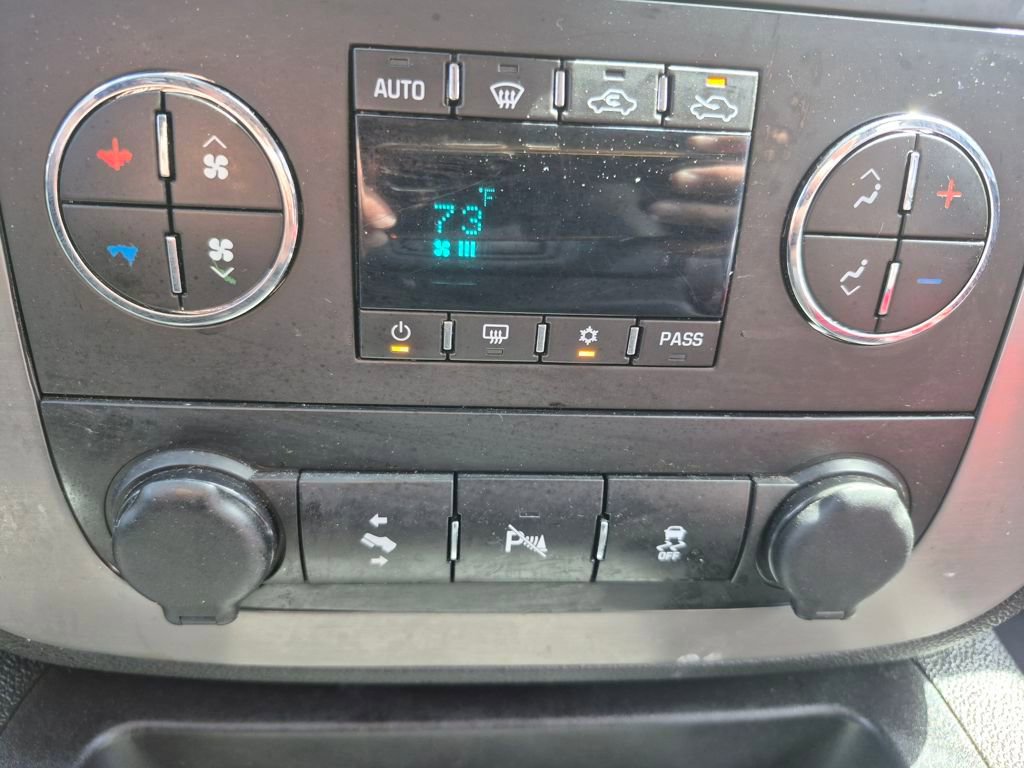 Used 2013 Chevrolet Silverado 2500 LTZ w/ LTZ Plus Package image 20