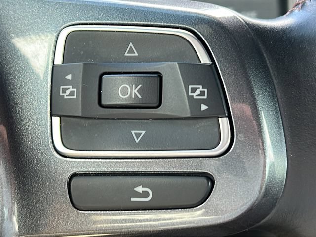 Used 2016 Volkswagen Beetle 1.8T Classic FWD image 21