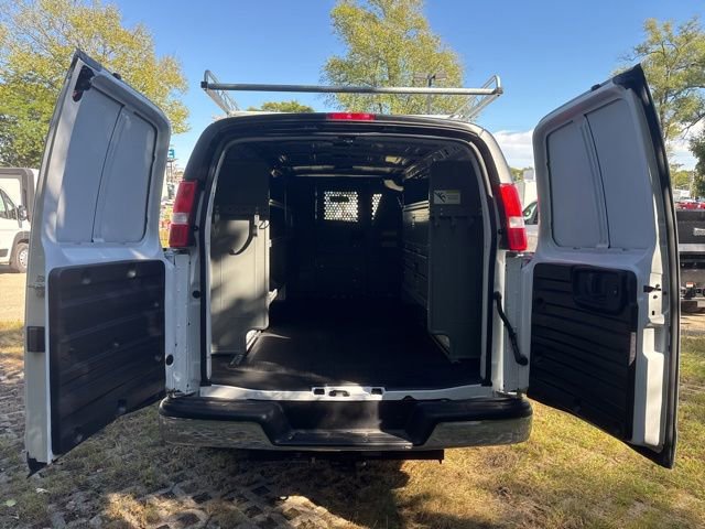 New 2025 Chevrolet Express 2500 w/ Driver Convenience Package image 8