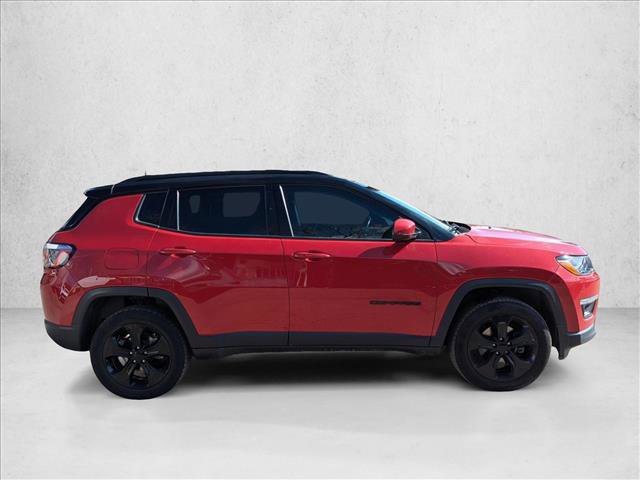 Used 2018 Jeep Compass Latitude w/ Popular Equipment Group image 4