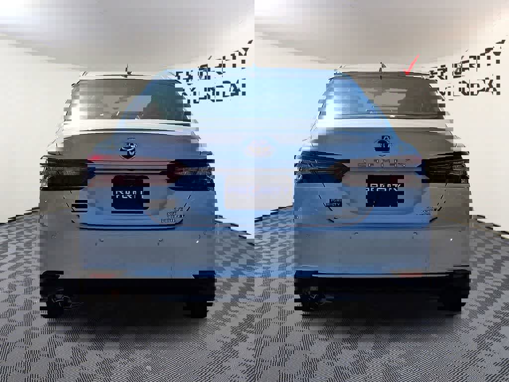 Used 2023 Toyota Camry XLE w/ Navigation Package image 5