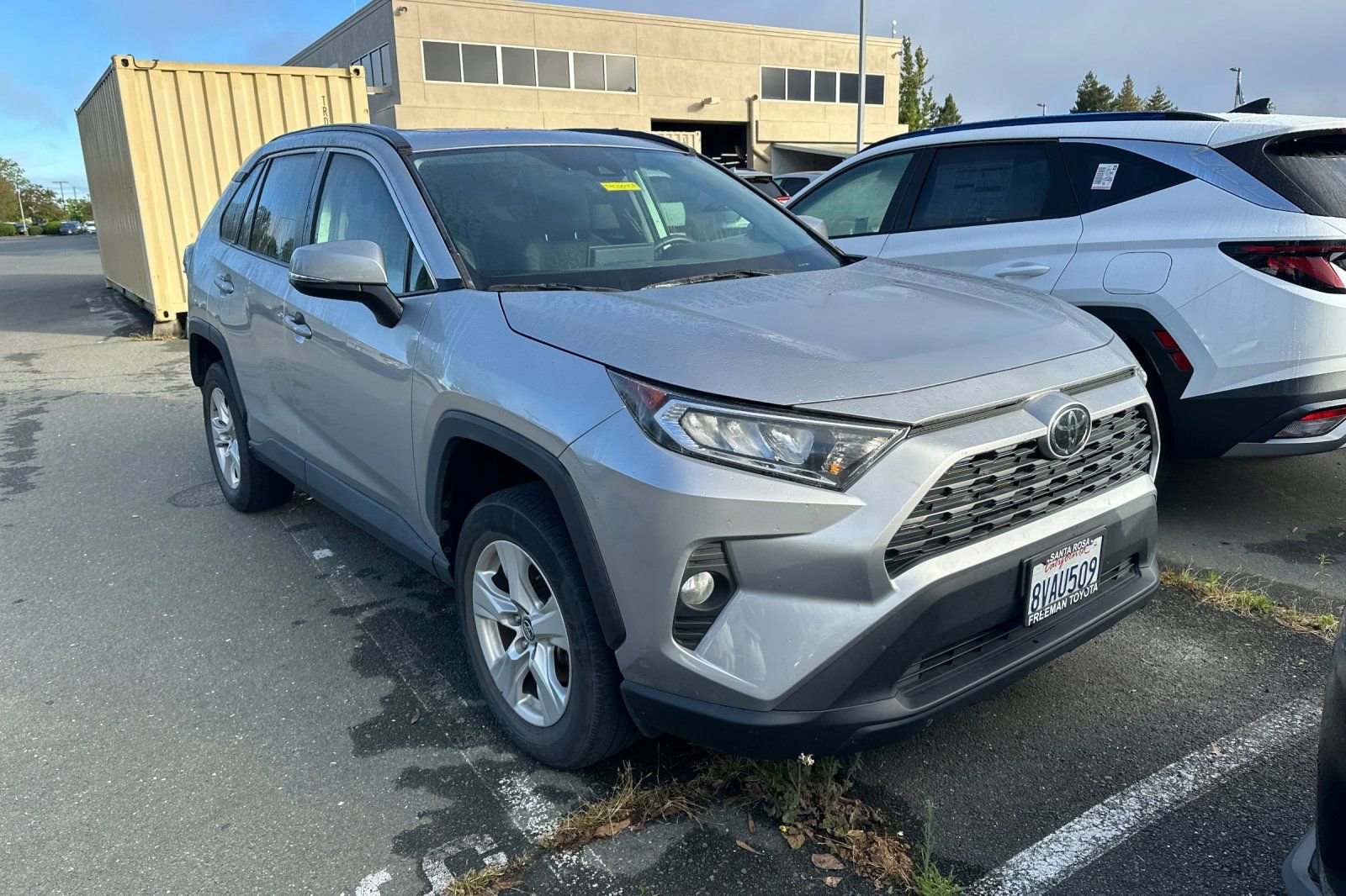 Used 2021 Toyota RAV4 XLE w/ Convenience Package image 2