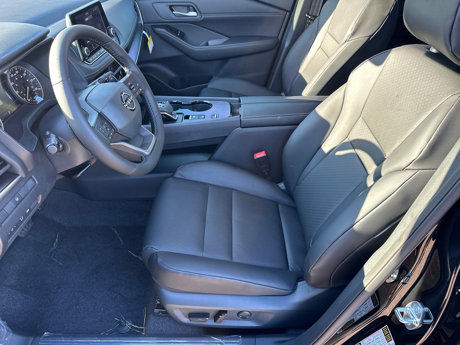 New 2026 Nissan Rogue SV image 8