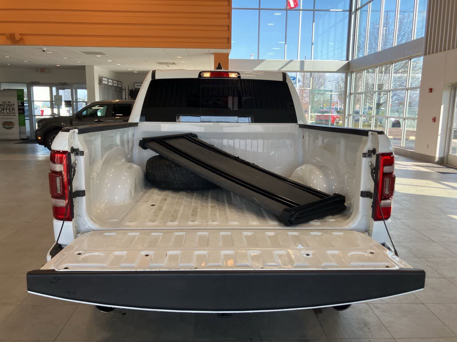 Used 2022 RAM 1500 Laramie AWD/4WD image 30