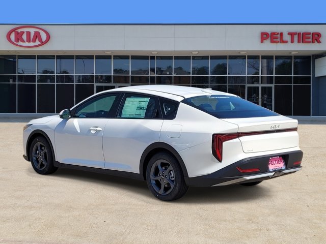 New 2026 Kia K4 FWD image 3