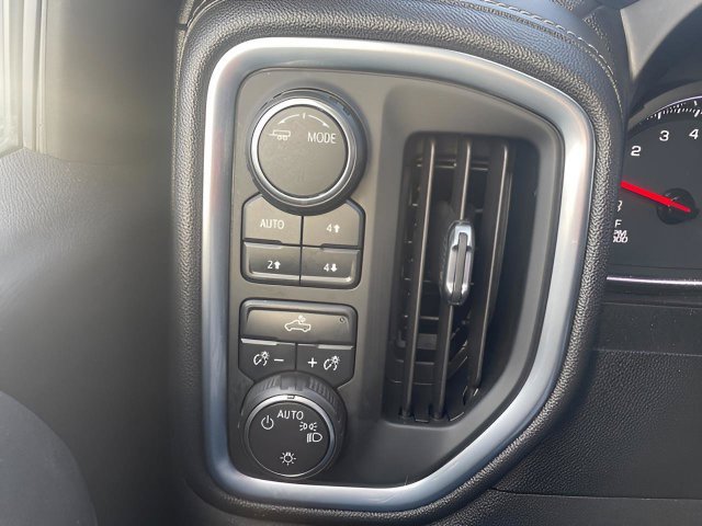 Used 2020 Chevrolet Silverado 1500 LT w/ All-Star Edition AWD/4WD image 10