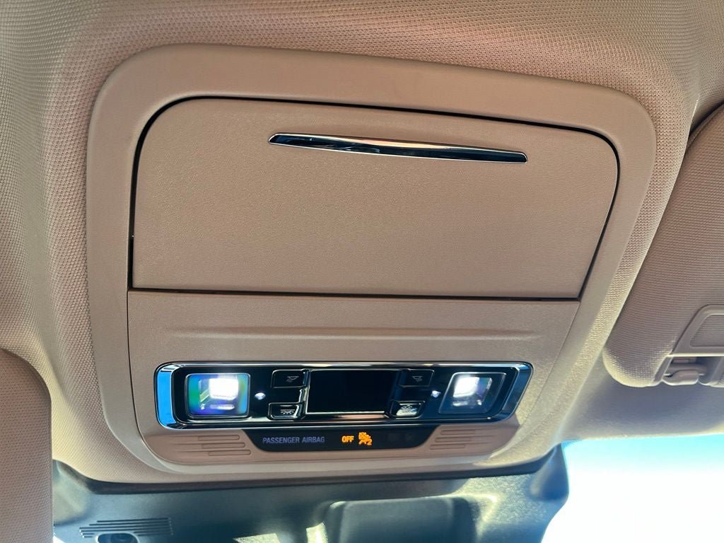 Certified 2025 Lincoln Corsair AWD image 36