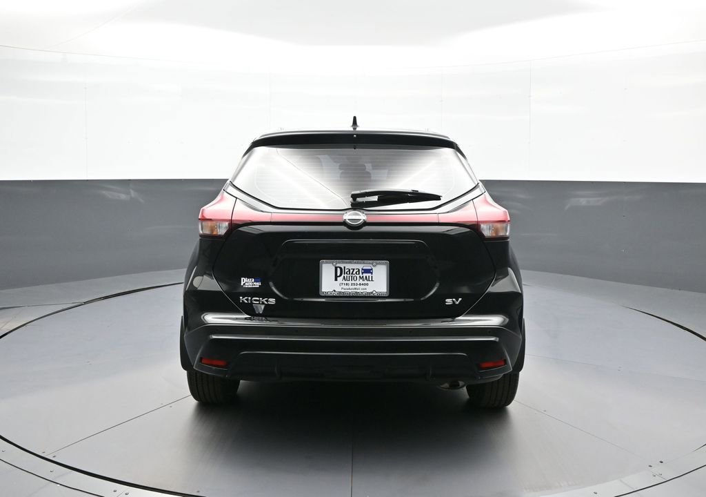 Used 2023 Nissan Kicks SV image 7