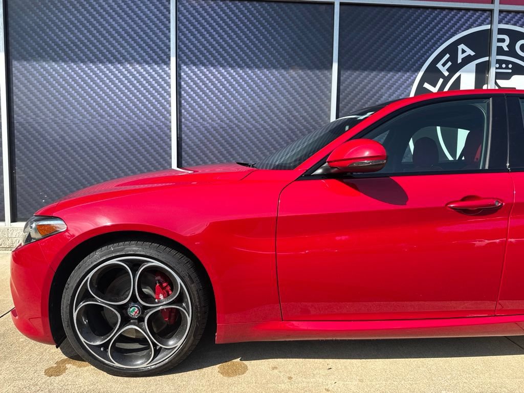 Used 2021 Alfa Romeo Giulia Ti Sport AWD/4WD image 16