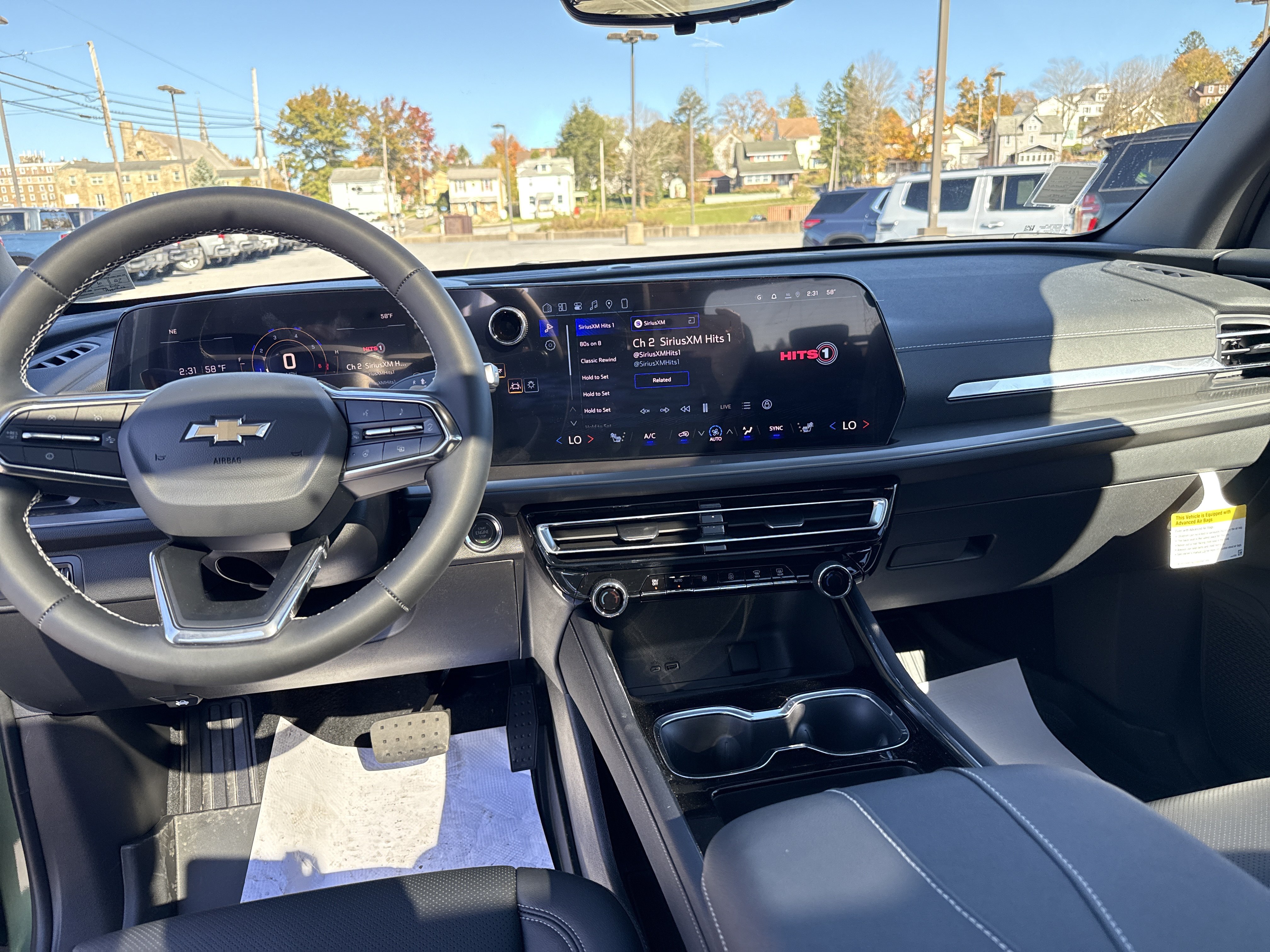 New 2027 Chevrolet Traverse LT w/ Sun and Wheel Package AWD/4WD image 6