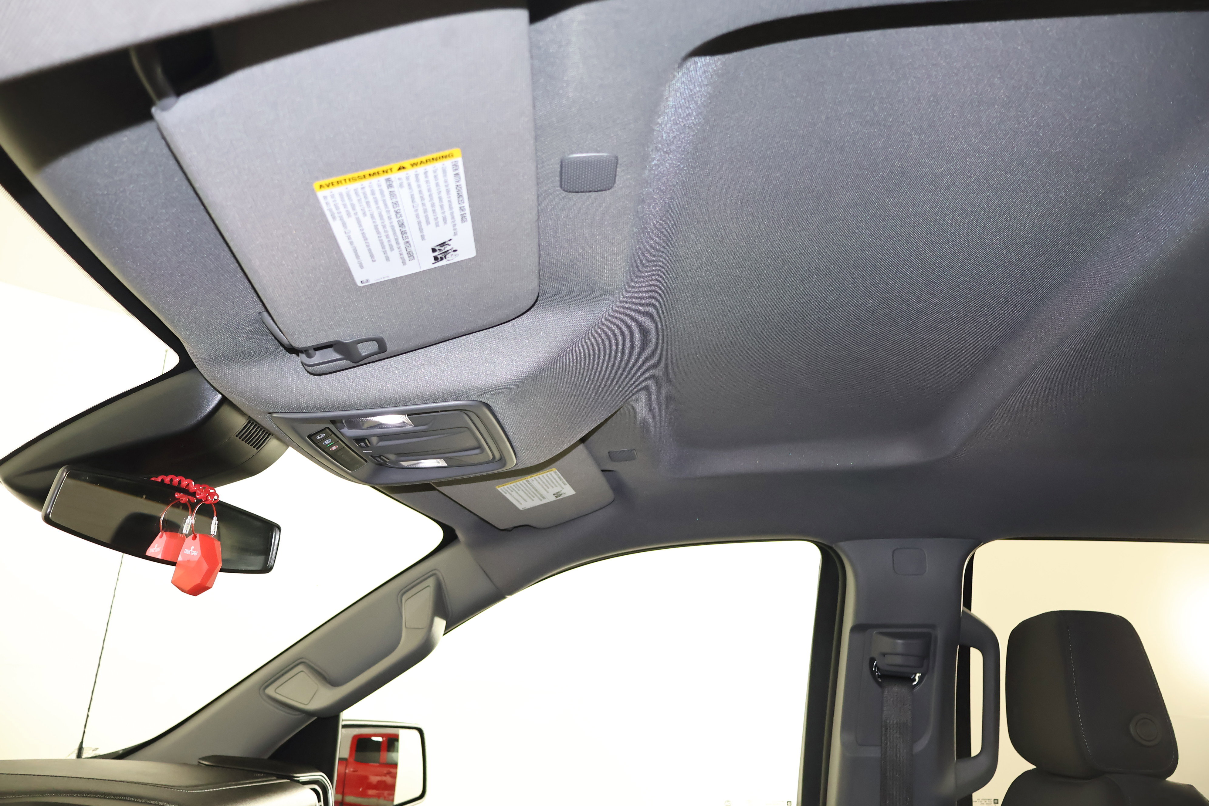 Used 2025 Chevrolet Silverado 1500 LT image 39