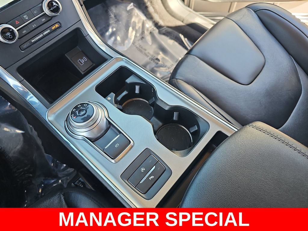 Used 2022 Ford Edge Titanium w/ Equipment Group 301A AWD/4WD image 25