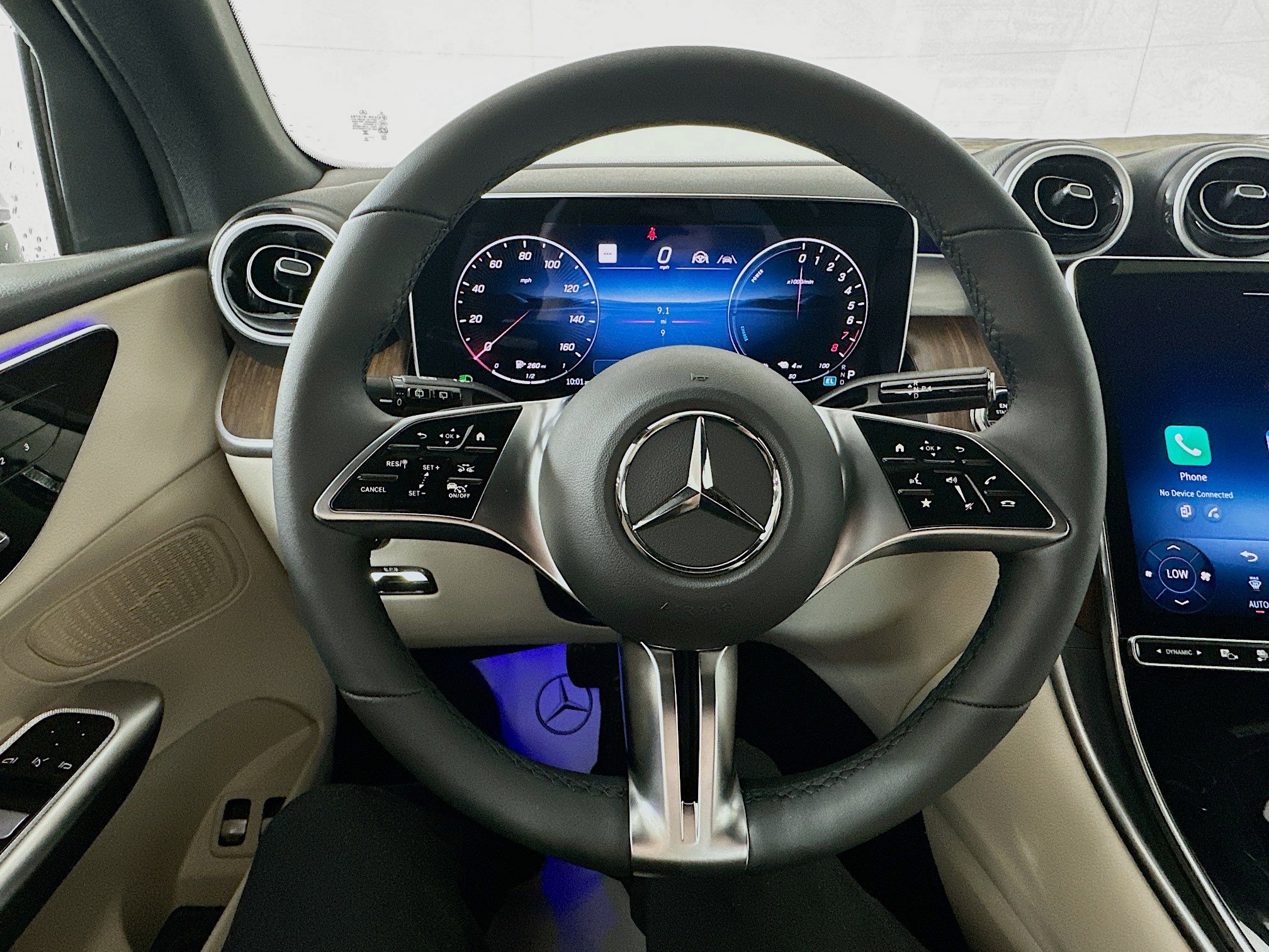 New 2025 Mercedes-Benz GLC 350e 4MATIC image 11