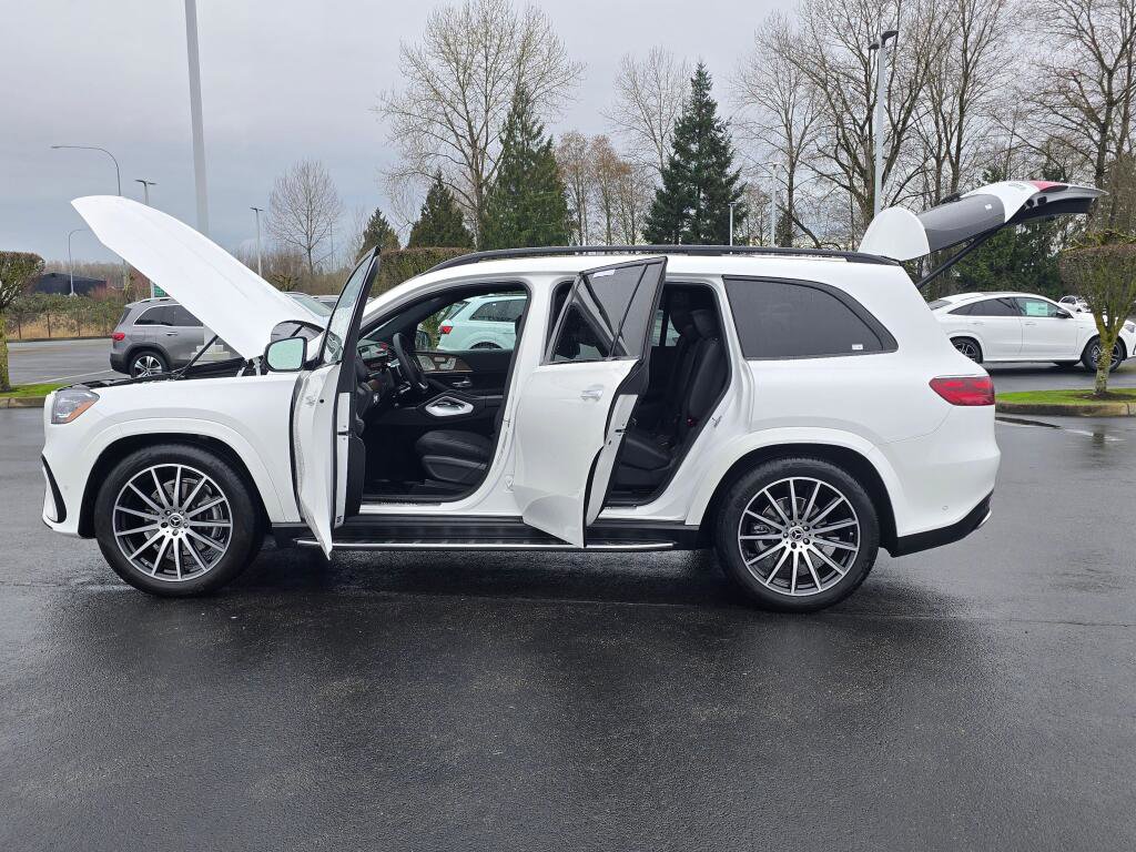 Certified 2025 Mercedes-Benz GLS 580 4MATIC image 12
