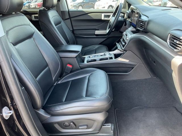 Used 2023 Ford Explorer XLT w/ Equipment Group 202A AWD/4WD image 26