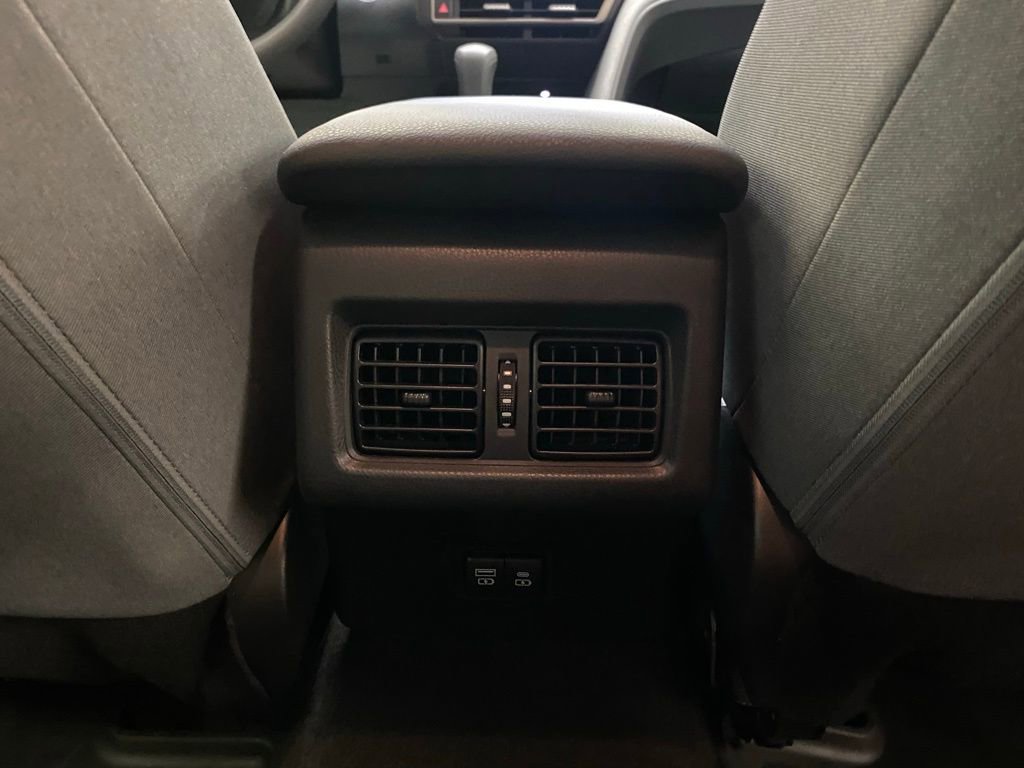 Used 2025 Toyota Camry LE w/ Convenience Package image 36