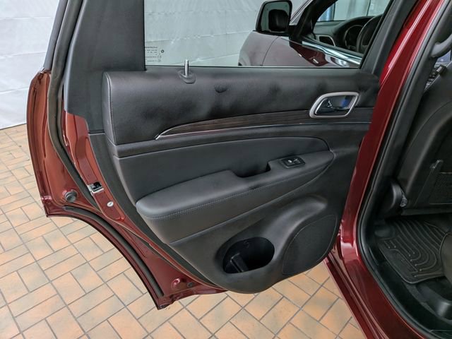 Used 2018 Jeep Grand Cherokee Overland image 21