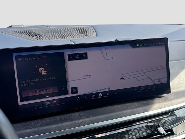 Used 2024 BMW X7 xDrive40i w/ Executive Package image 32