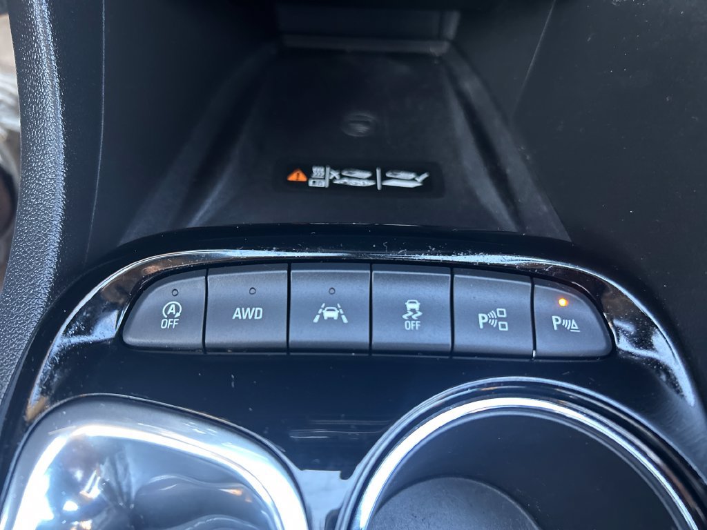 Used 2022 Buick Encore GX Essence w/ Advanced Technology Package AWD/4WD image 29