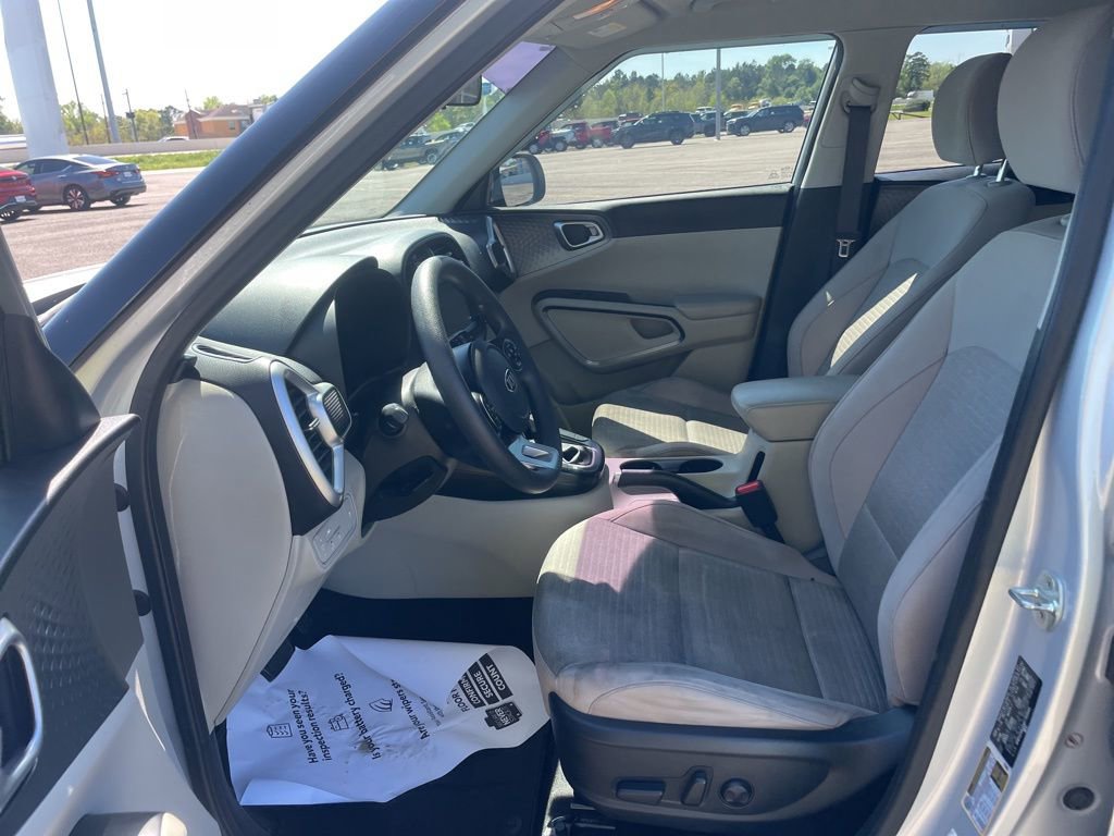 Used 2021 Kia Soul S image 11