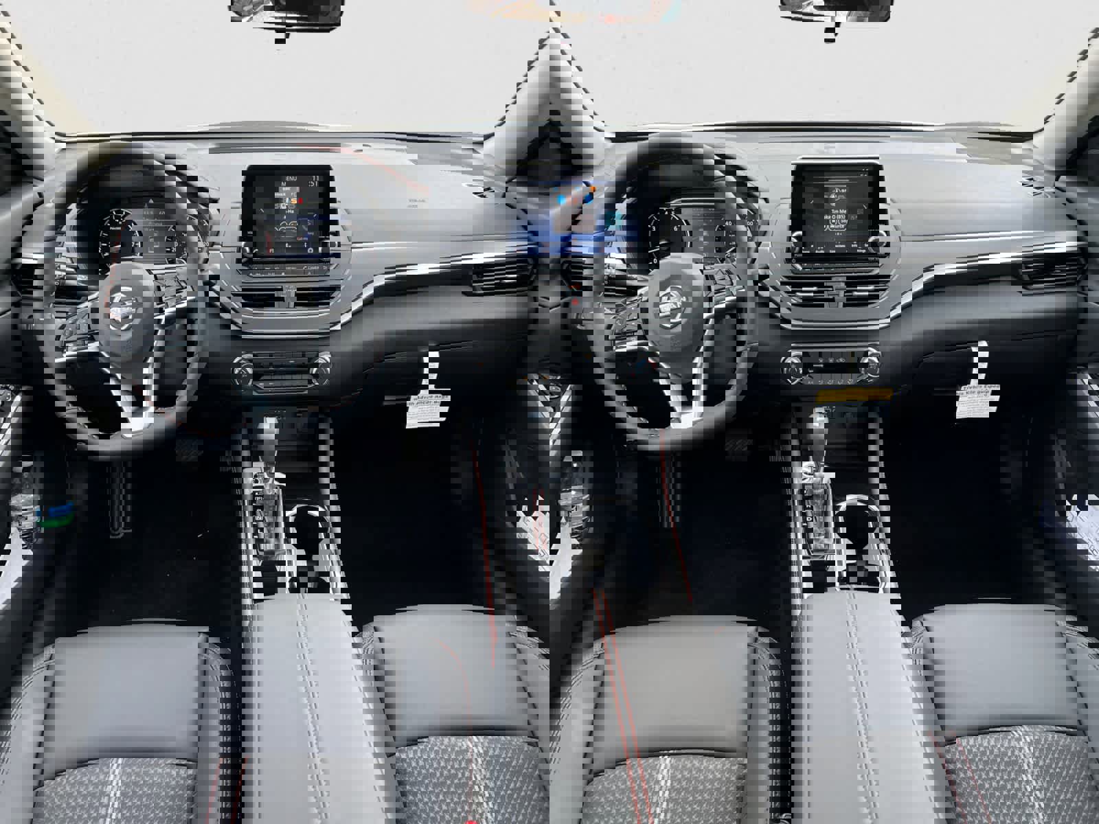 New 2025 Nissan Altima 2.5 SR image 12