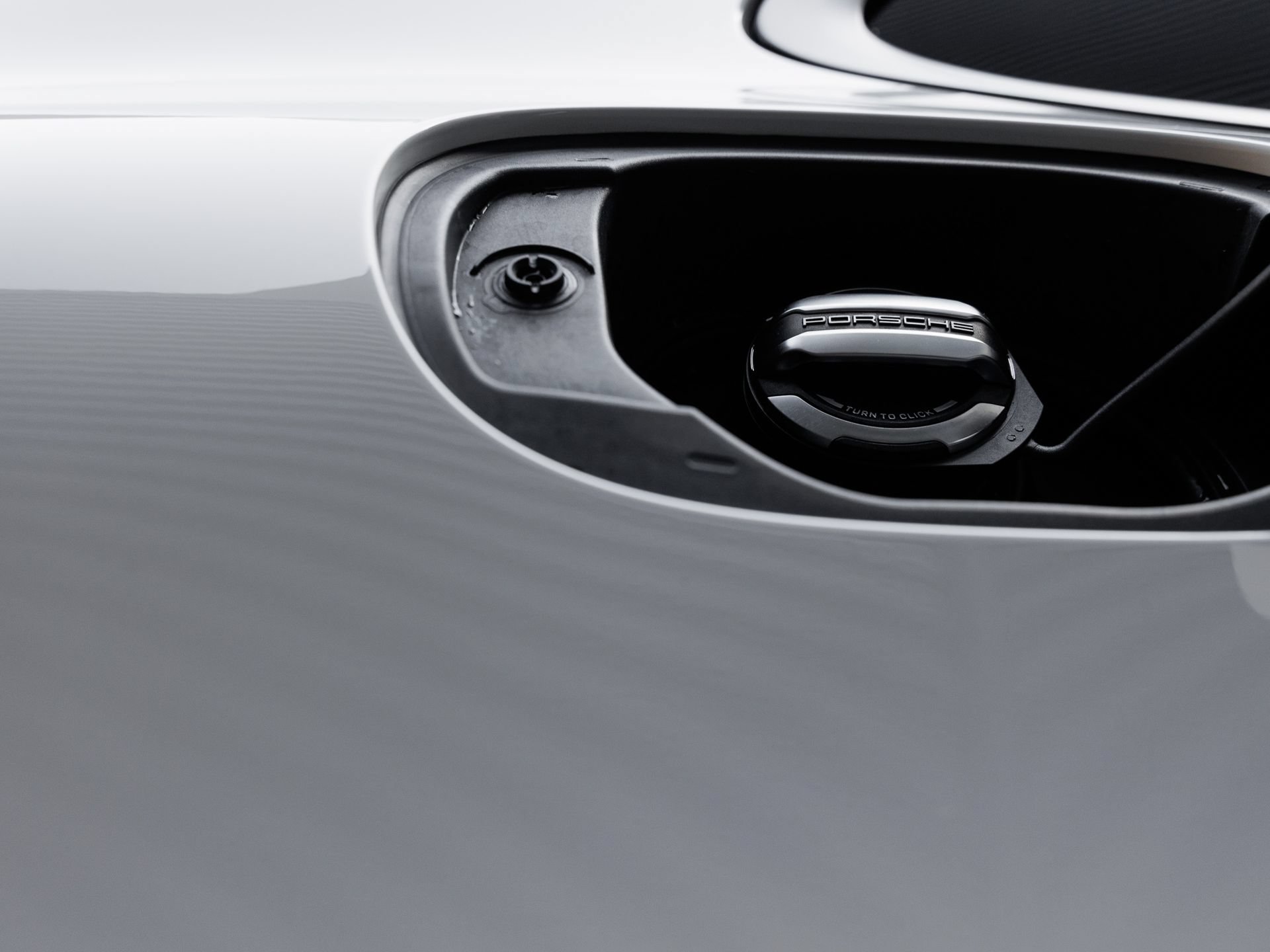 Certified 2026 Porsche Macan AWD/4WD image 32