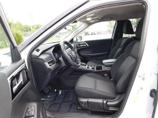 Used 2024 Mitsubishi Outlander ES AWD/4WD image 15
