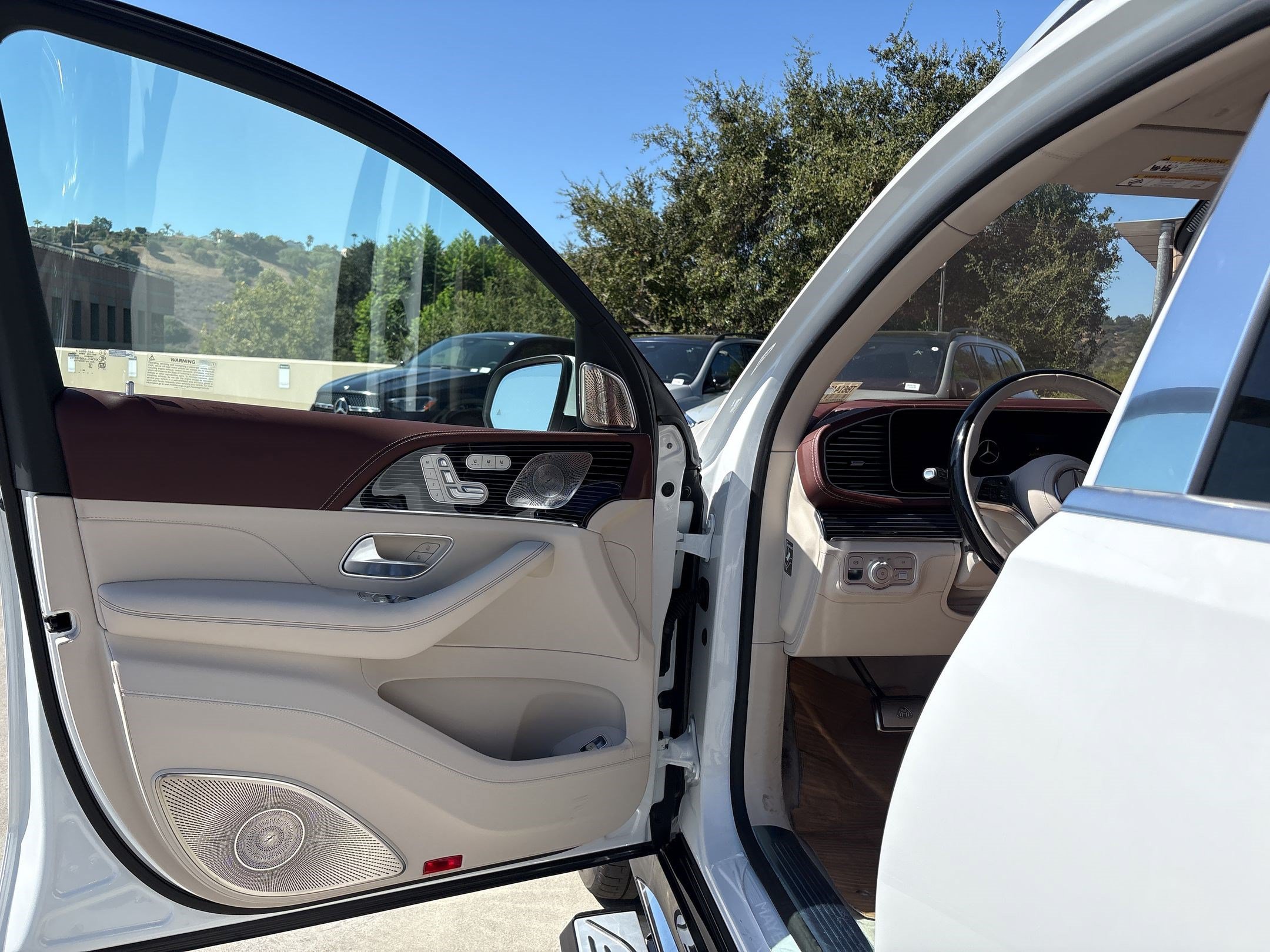 New 2026 Mercedes-Benz Maybach GLS 600 4MATIC image 25