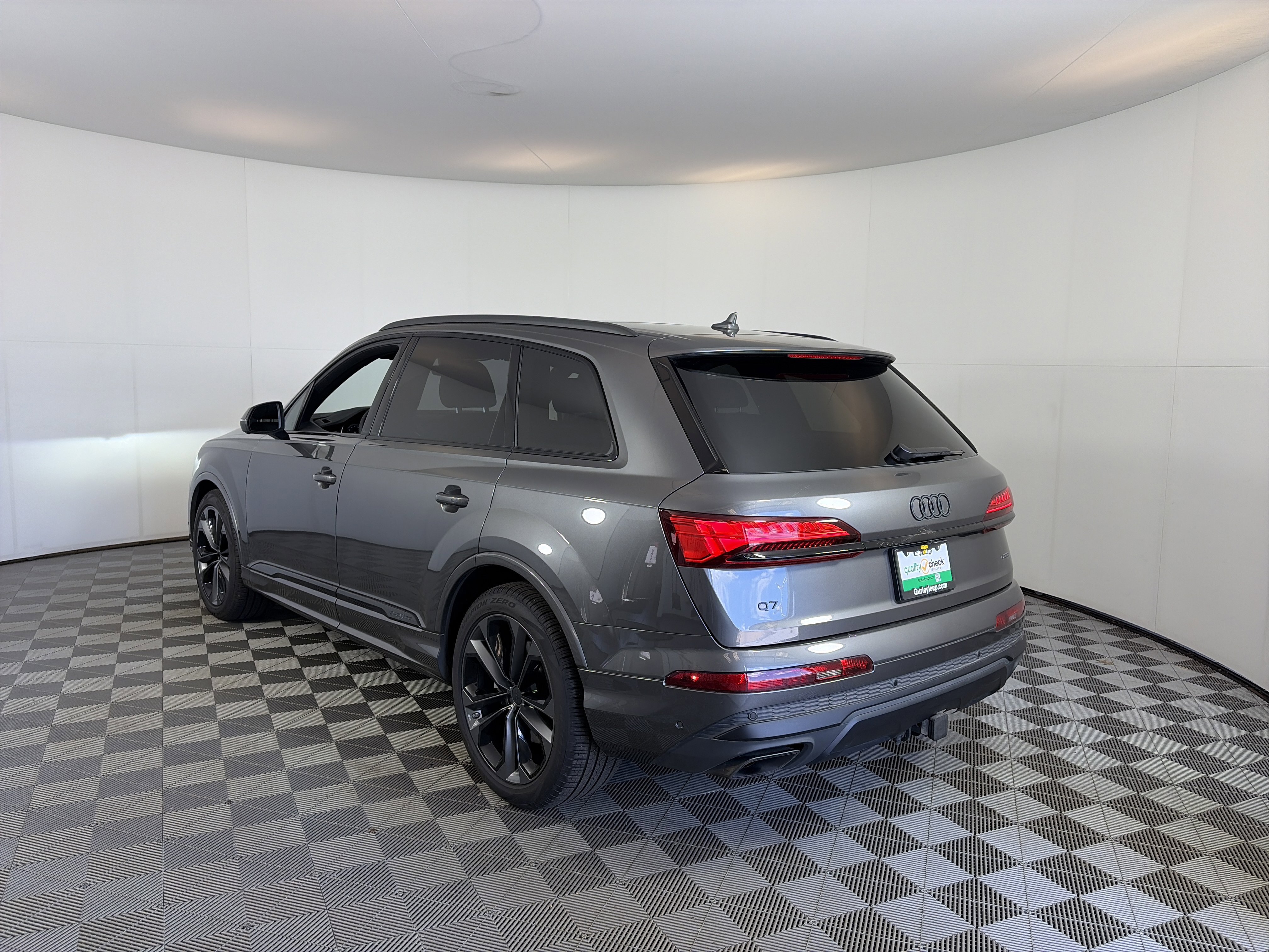 Used 2026 Audi Q7 3.0T Premium Plus w/ Premium Plus Package AWD/4WD image 8