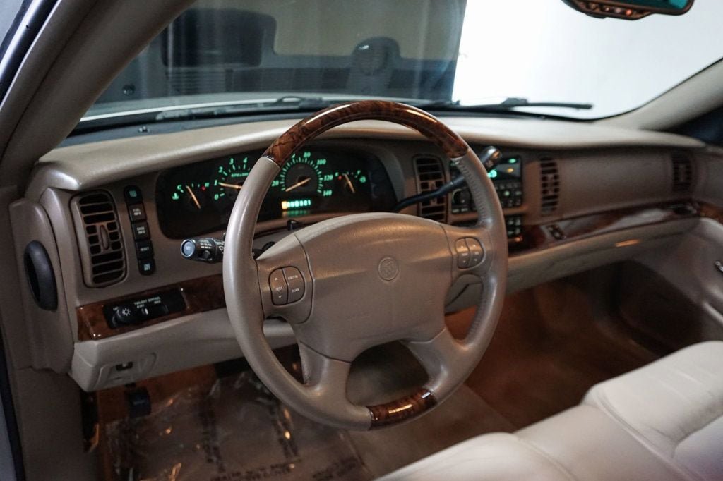 Used 2004 Buick Park Avenue Ultra FWD image 10
