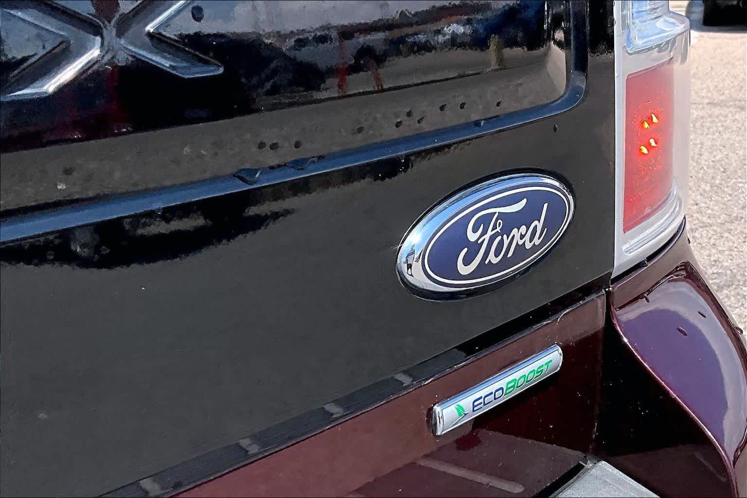 Used 2017 Ford Flex Limited w/ Equipment Group 303A AWD/4WD image 10