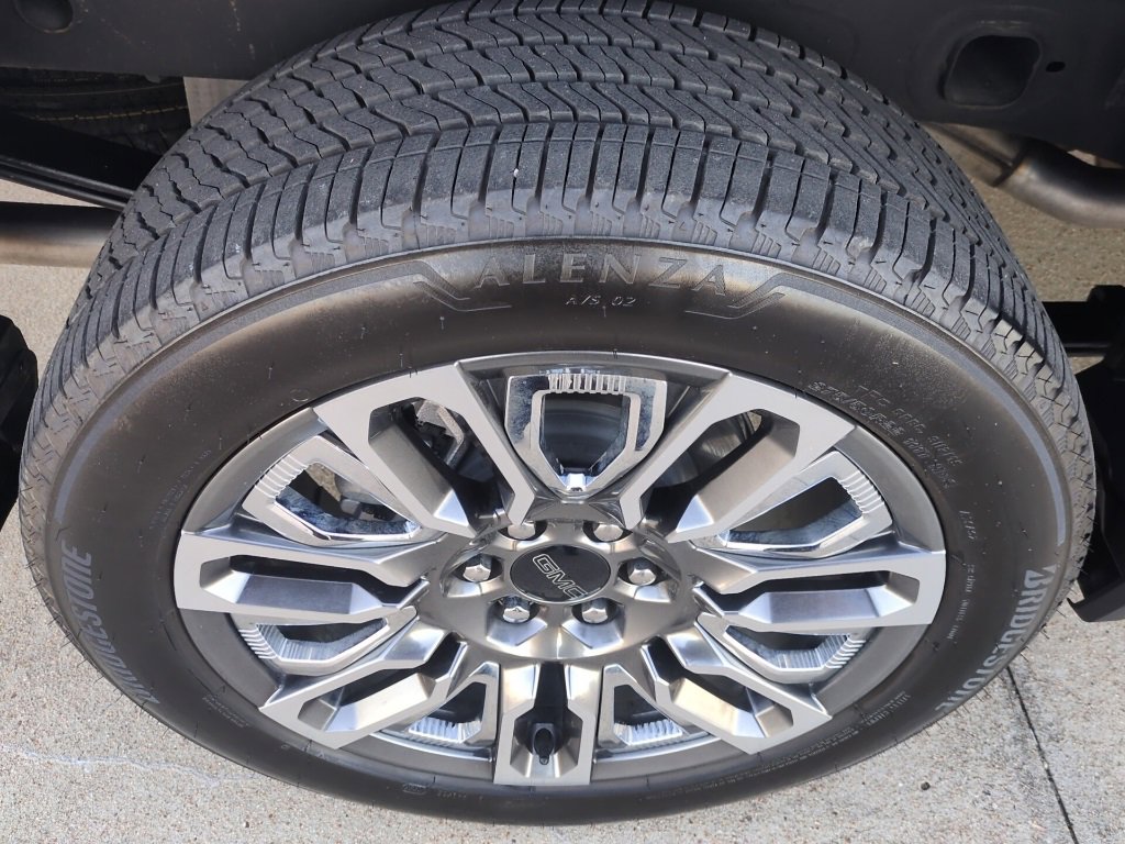 Used 2025 GMC Sierra 1500 Denali Ultimate image 27