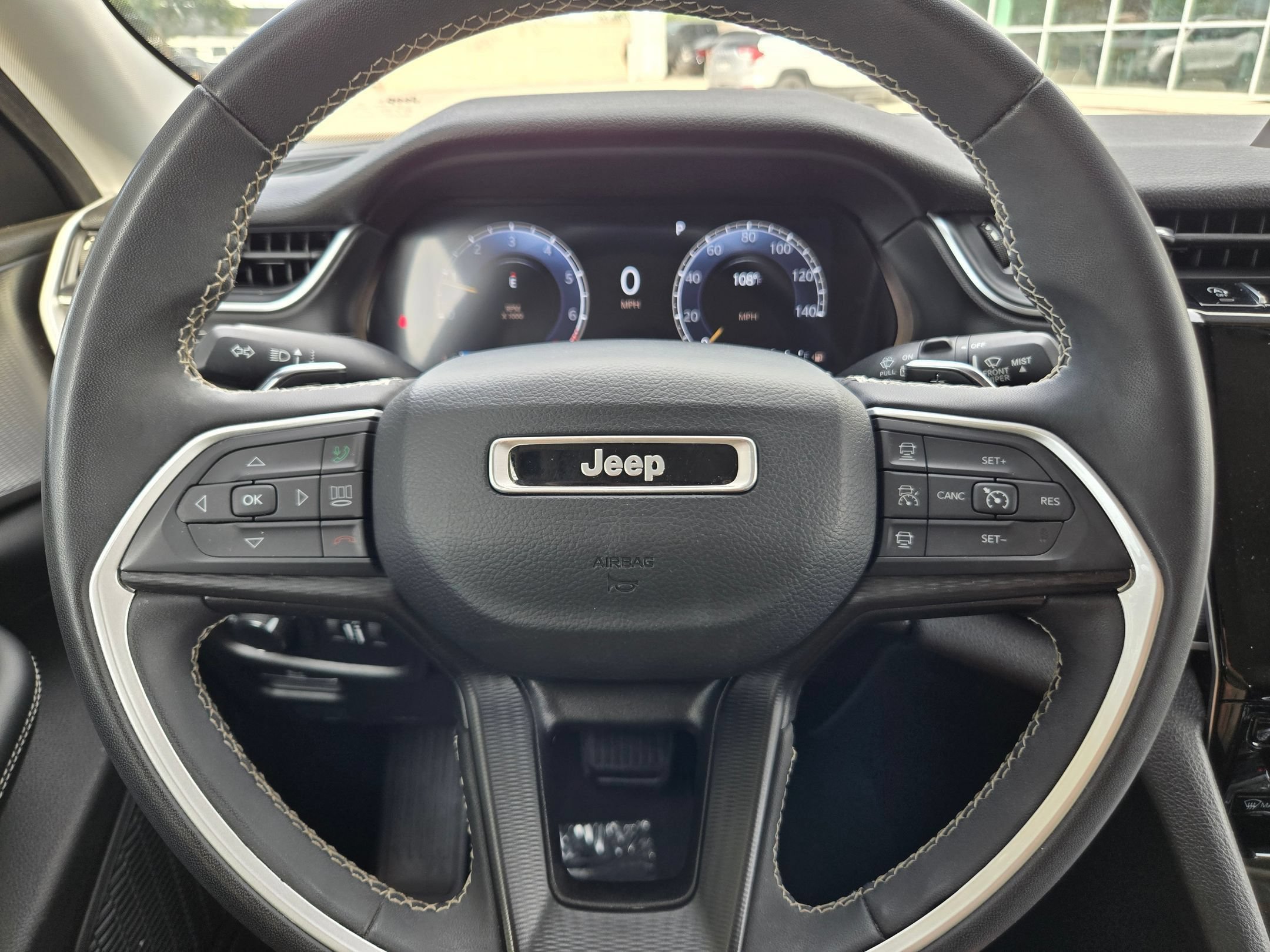 Used 2023 Jeep Grand Cherokee L Laredo AWD/4WD image 11