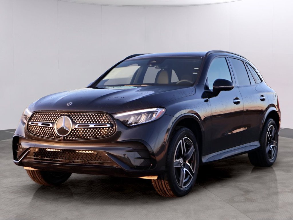 Used 2026 Mercedes-Benz GLC 300 4MATIC image 3