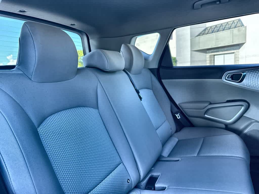 Used 2023 Kia Soul LX w/ Option Group 015 FWD image 26