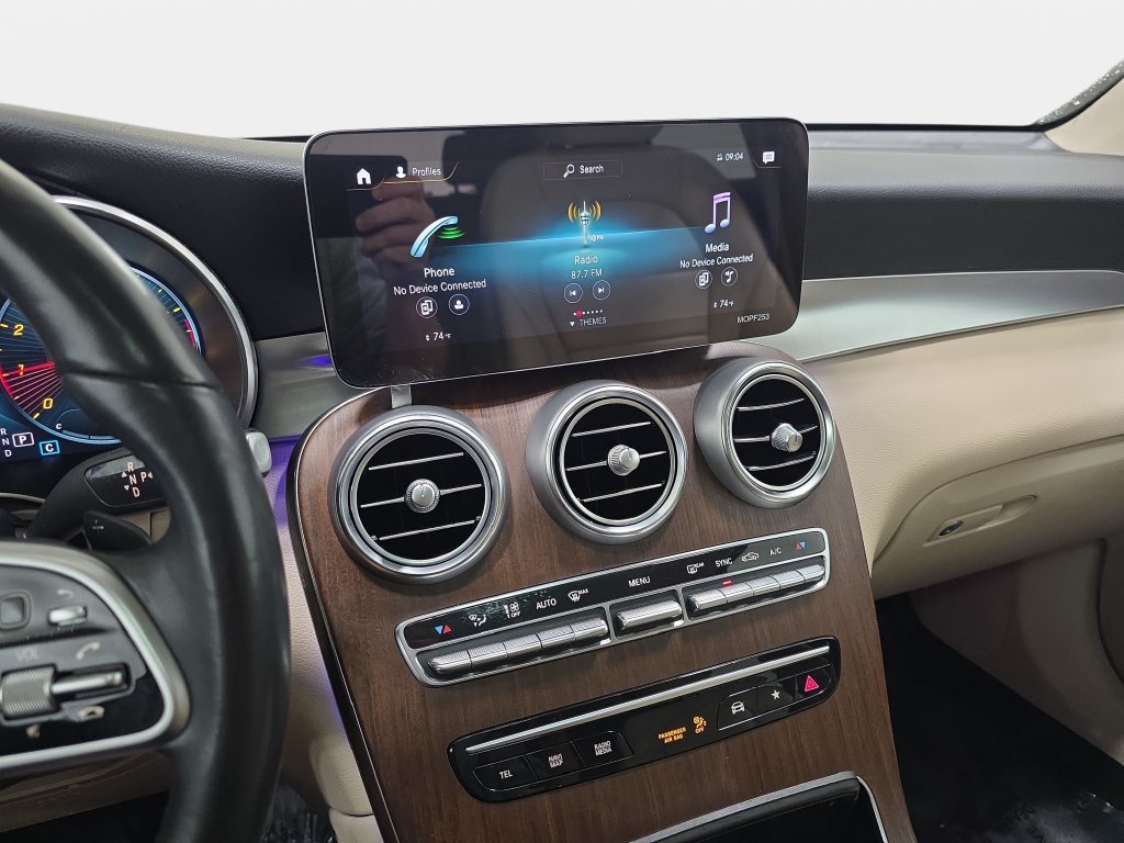 Used 2022 Mercedes-Benz GLC 300 4MATIC image 20