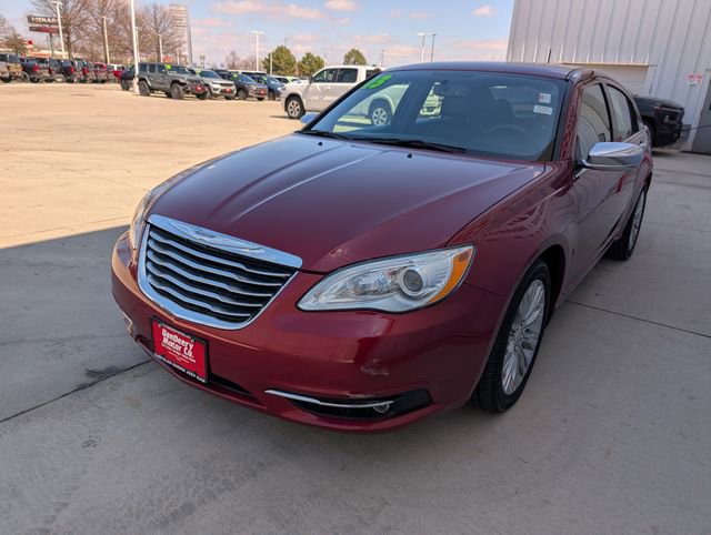 Used 2013 Chrysler 200 Limited image 33