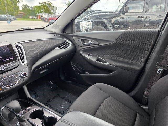 Used 2025 Chevrolet Malibu LT FWD image 31
