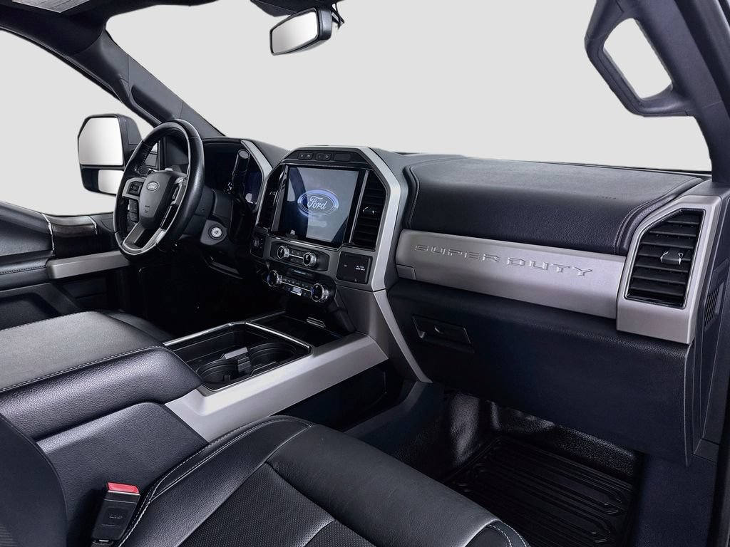 Used 2022 Ford F350 Lariat w/ Black Appearance Package AWD/4WD image 30