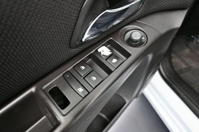 Used 2016 Chevrolet Cruze LT FWD image 19