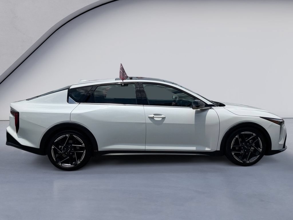Used 2025 Kia K4 GT-Line w/ GT-Line Premium Package FWD image 6