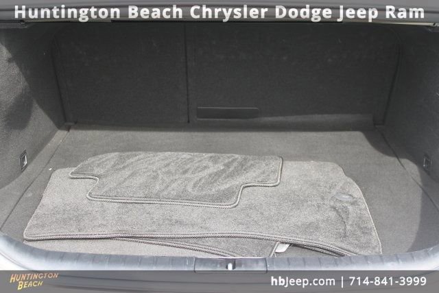 Used 2025 Genesis G70 2.5T image 39