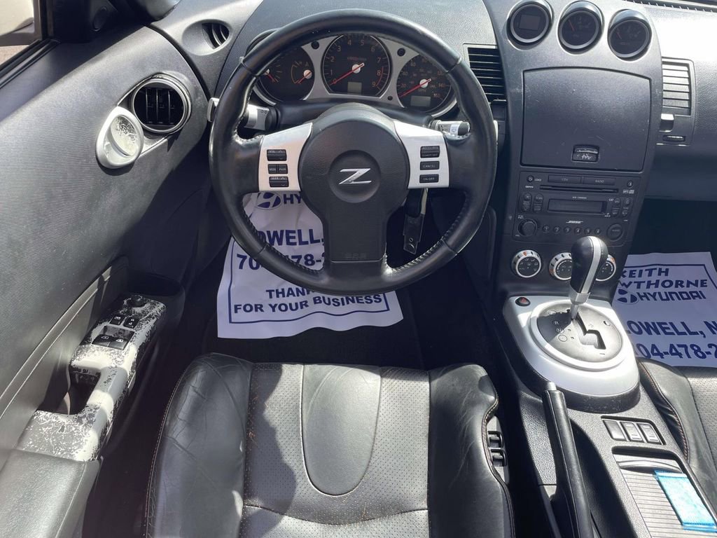 Used 2007 Nissan 350Z Touring RWD image 16
