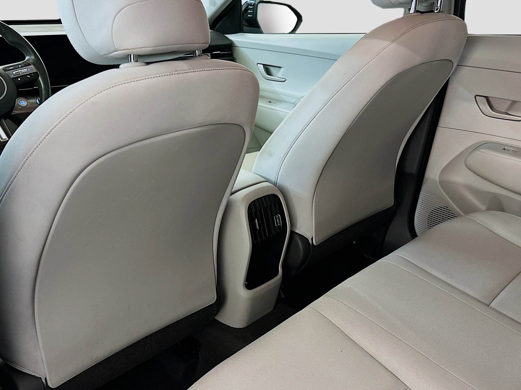 Used 2025 Hyundai Kona SEL image 28