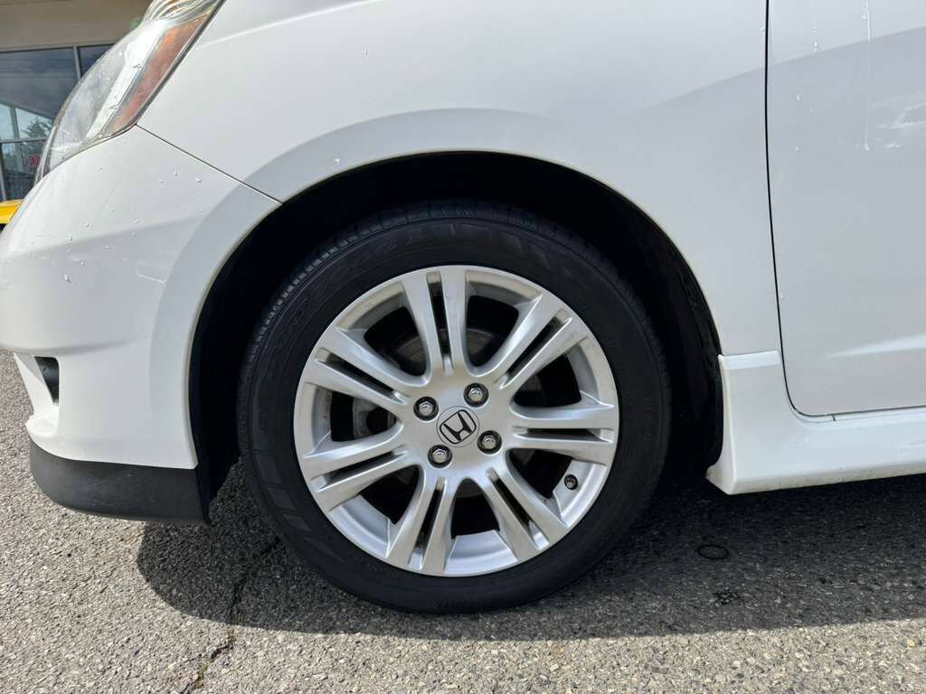 Used 2011 Honda Fit Sport image 5