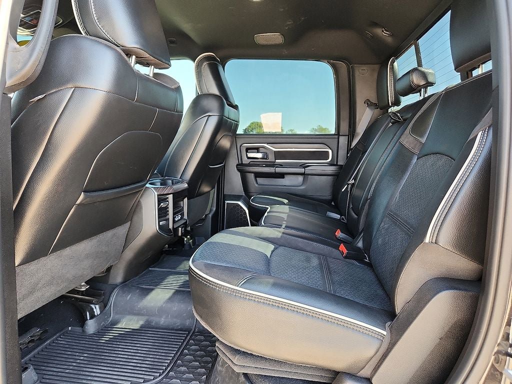 Used 2025 RAM 3500 Laramie w/ Sport Appearance Package AWD/4WD image 15