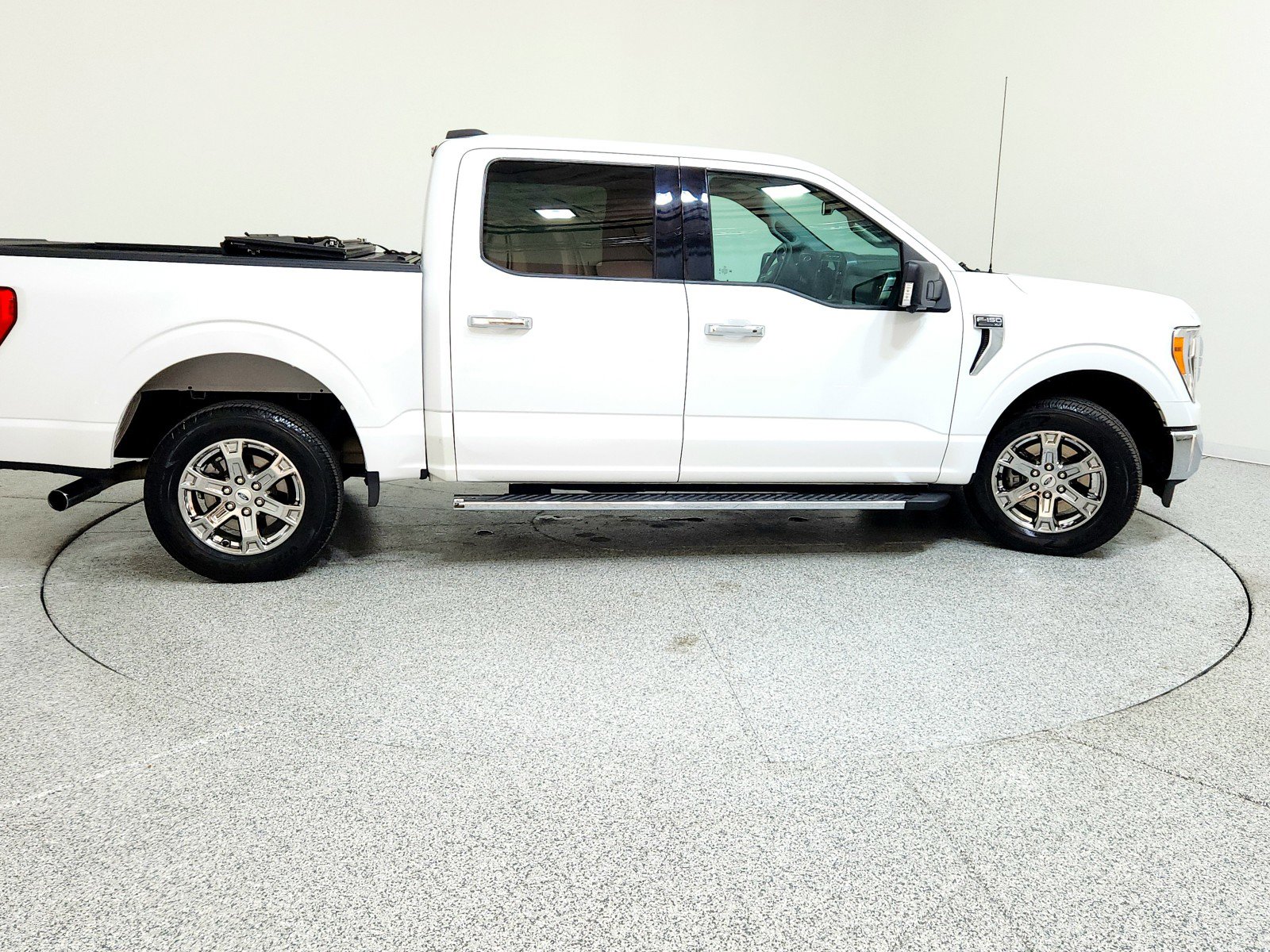 Used 2021 Ford F150 Lariat image 5