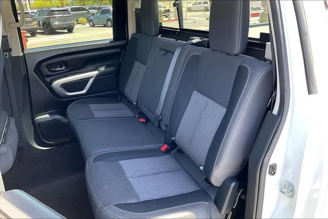 Used 2023 Nissan Titan SV AWD/4WD image 25