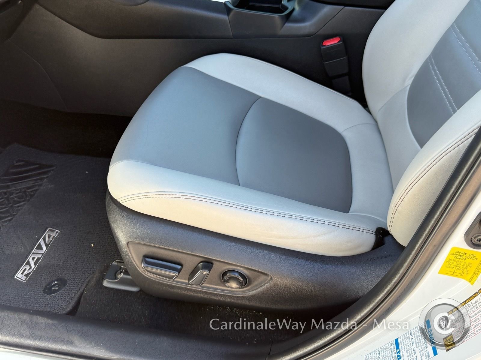 Used 2019 Toyota RAV4 XLE Premium w/ Cold Weather Package image 13